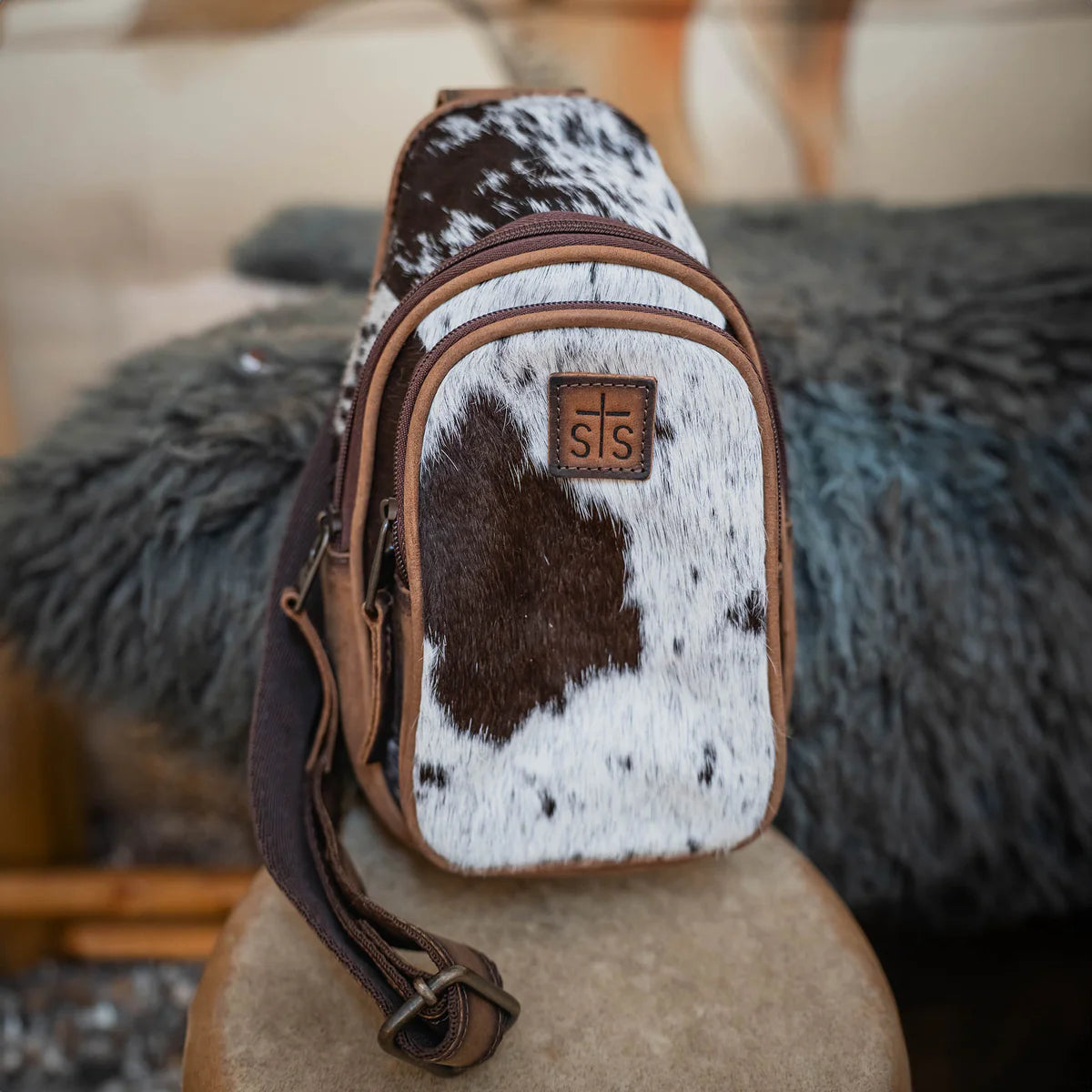 Cowhide Sojourner Sling Crossbody STS Ranchwear 34252