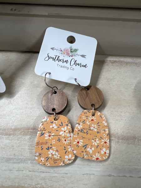 2" Wood & Autumn Floral Baby Bells (cork) Doohickie