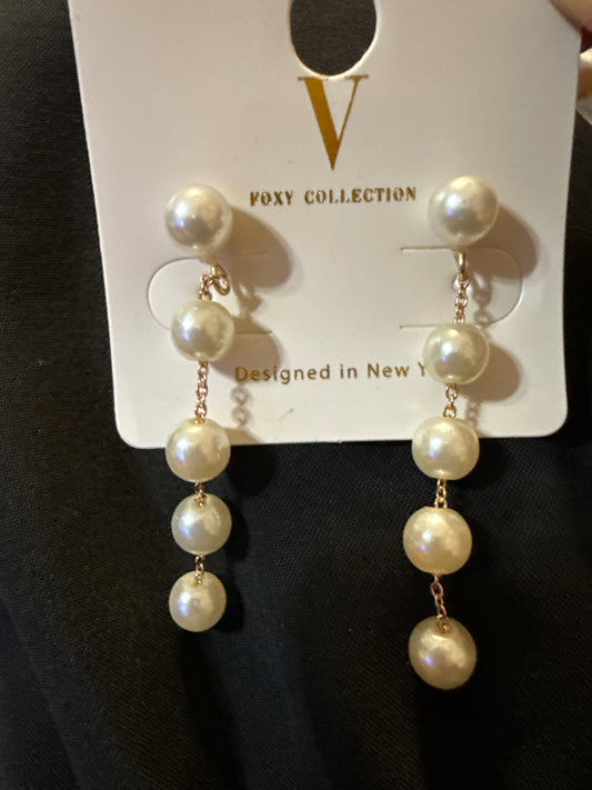 Pearl Drip Earrings V Foxy Collection vER1247GD