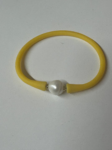 CANVAS Style - Bali Freshwater Pearl Silicone Bracelet in Yellow