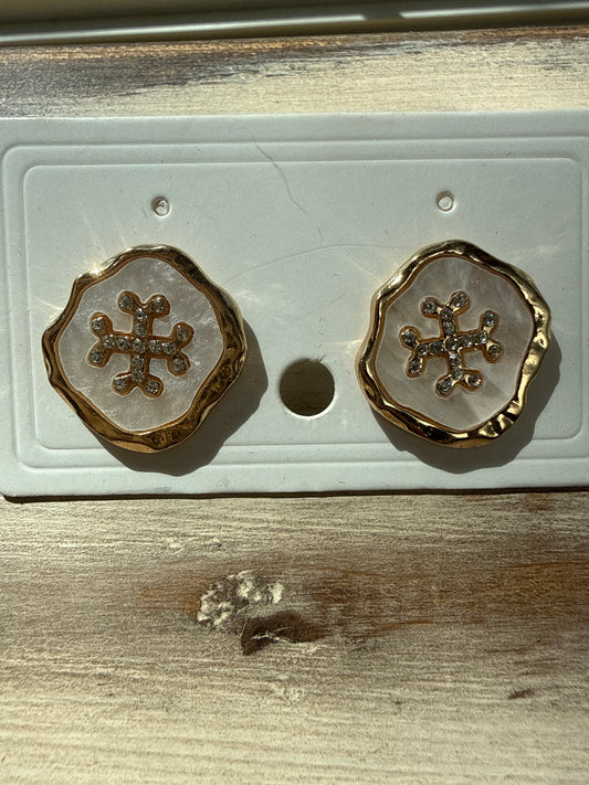 Gold And White Flat Round Stud Earrings