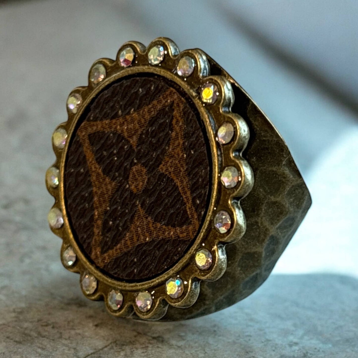 Round Rhinestone Ring