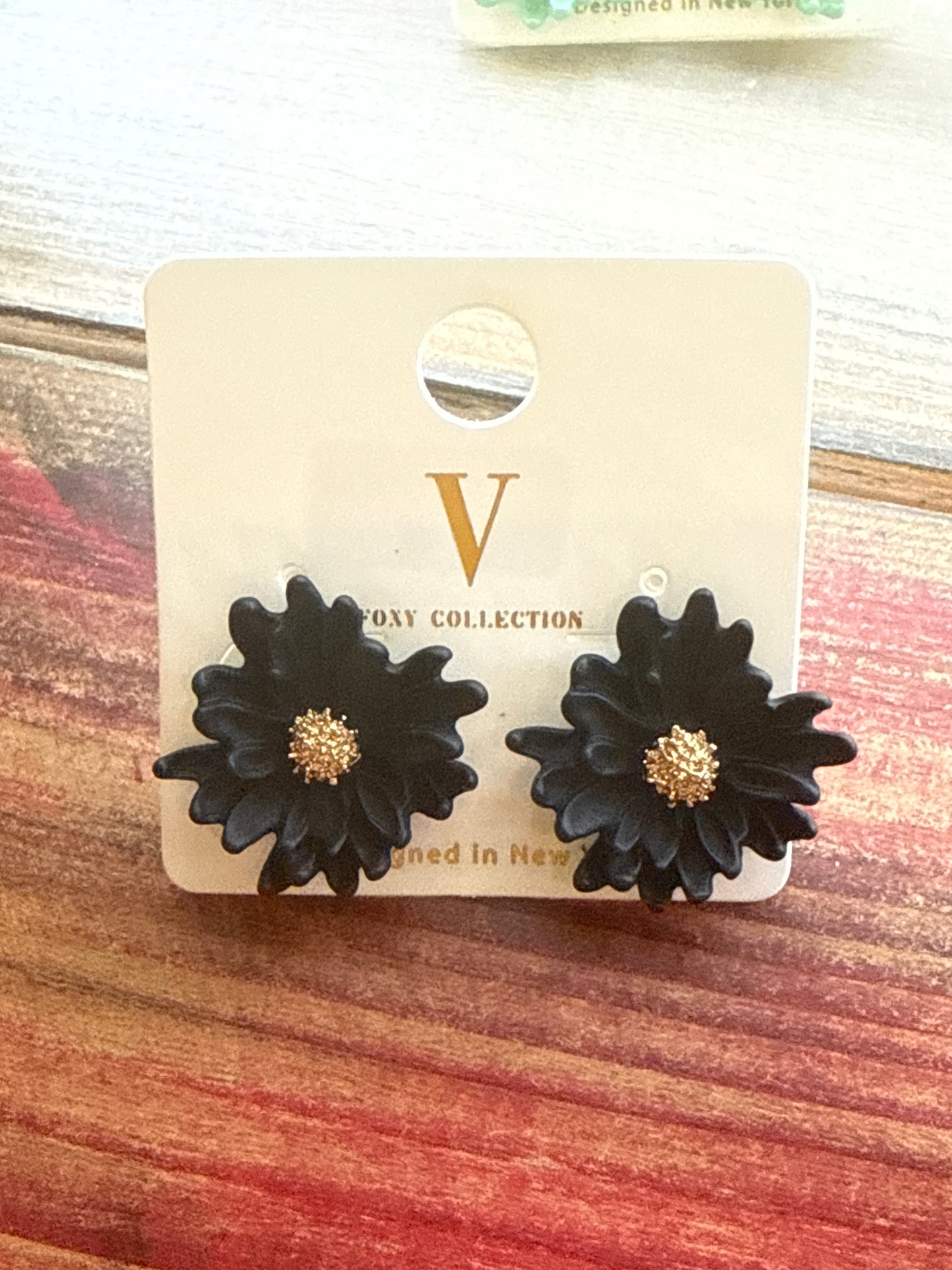 Flower with Gold Center V Foxy Stud Earrings