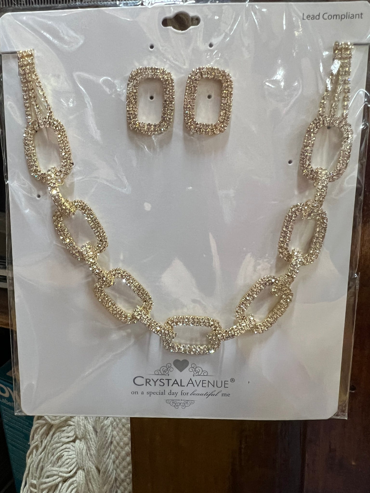 Crystal and Gold  linked Chain