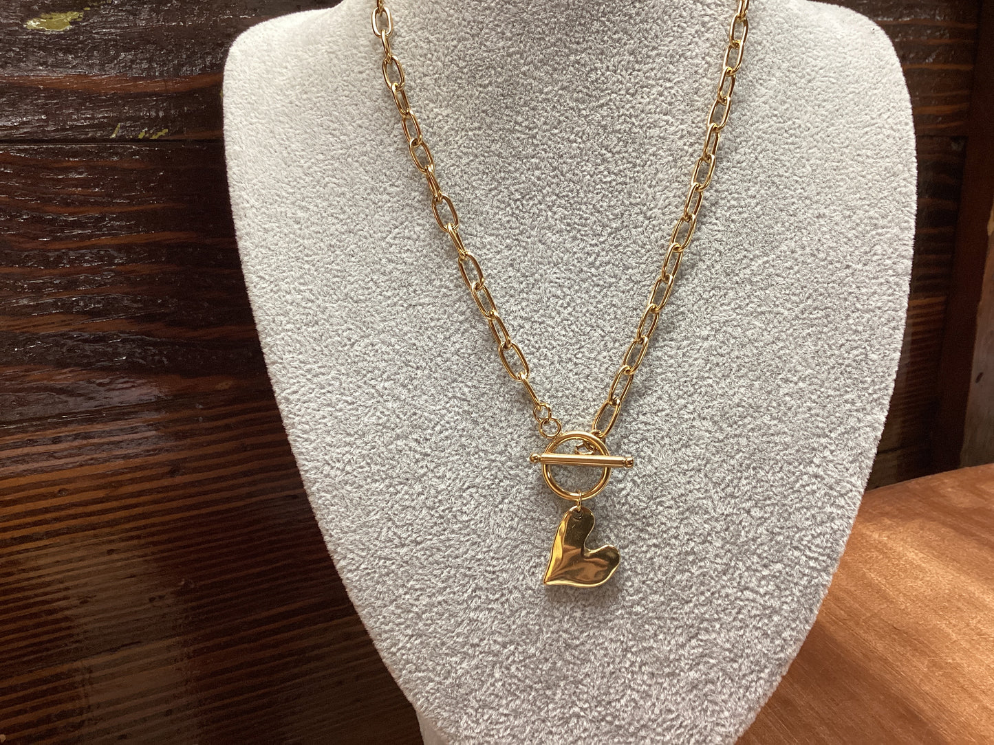 Gold Chain Necklace W/Heart