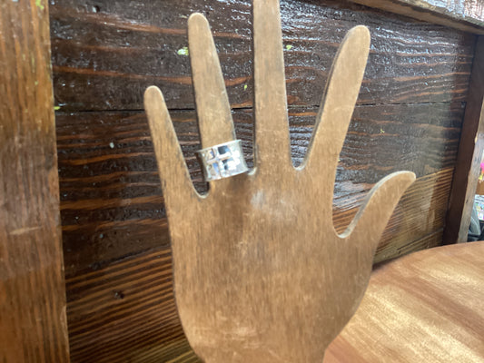 Silver Cross Chunky Ring Size: 6-8