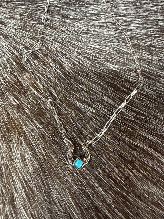 Horseshoe TIPI Necklace