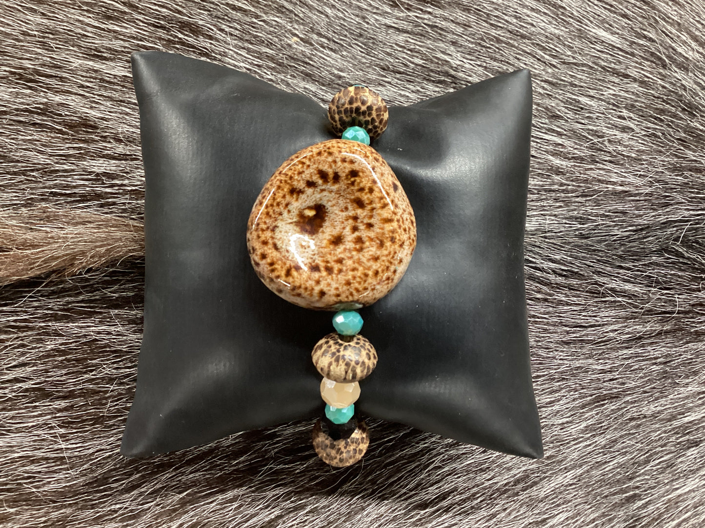 Big brown stone/bead bracelet