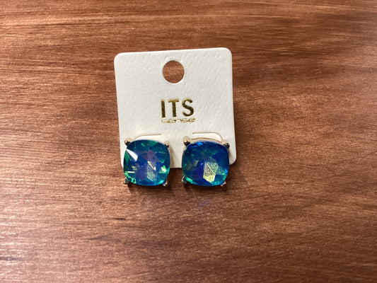 IT’S Sense square aqua earrings