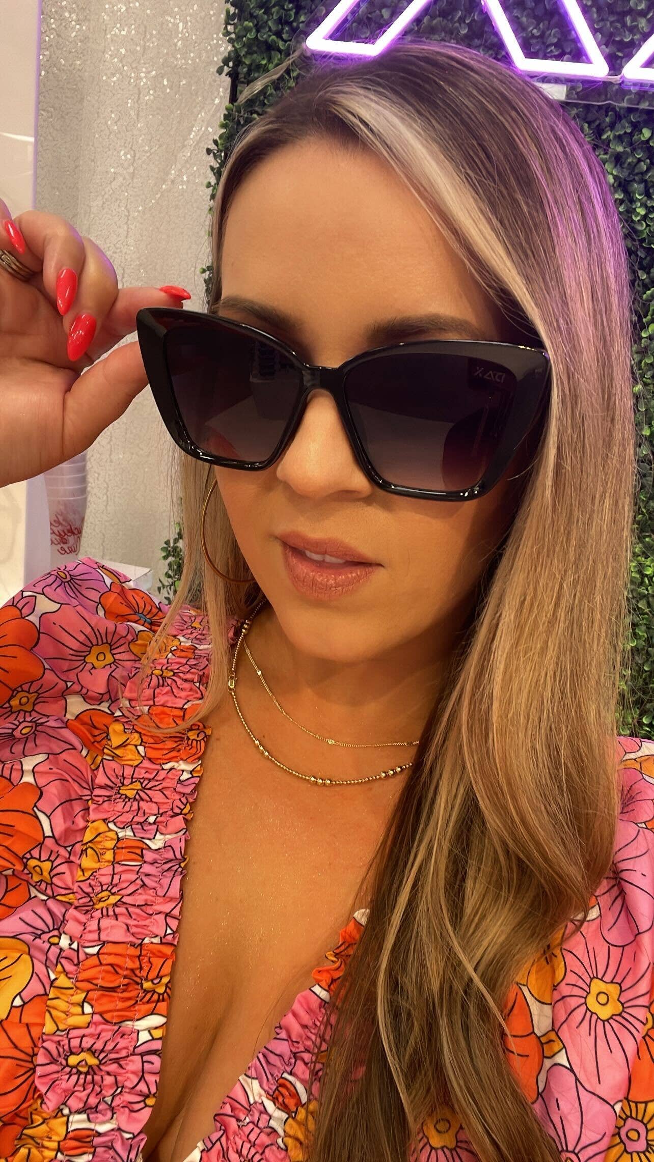 Callie - Medium Cat Eye Sunglasses: Cheetah FL Dax