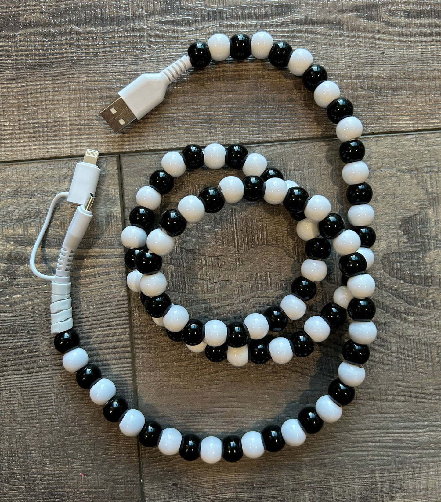 Beaded Phone Charger with Lightning & USB-C Cable: Turquoise JInk Tx