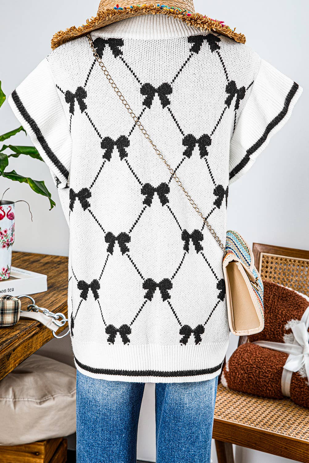 Fashion-W Preppy Vibes Bow Print Zipped Collar Sweater Tee: White with Black Bows Fashionw