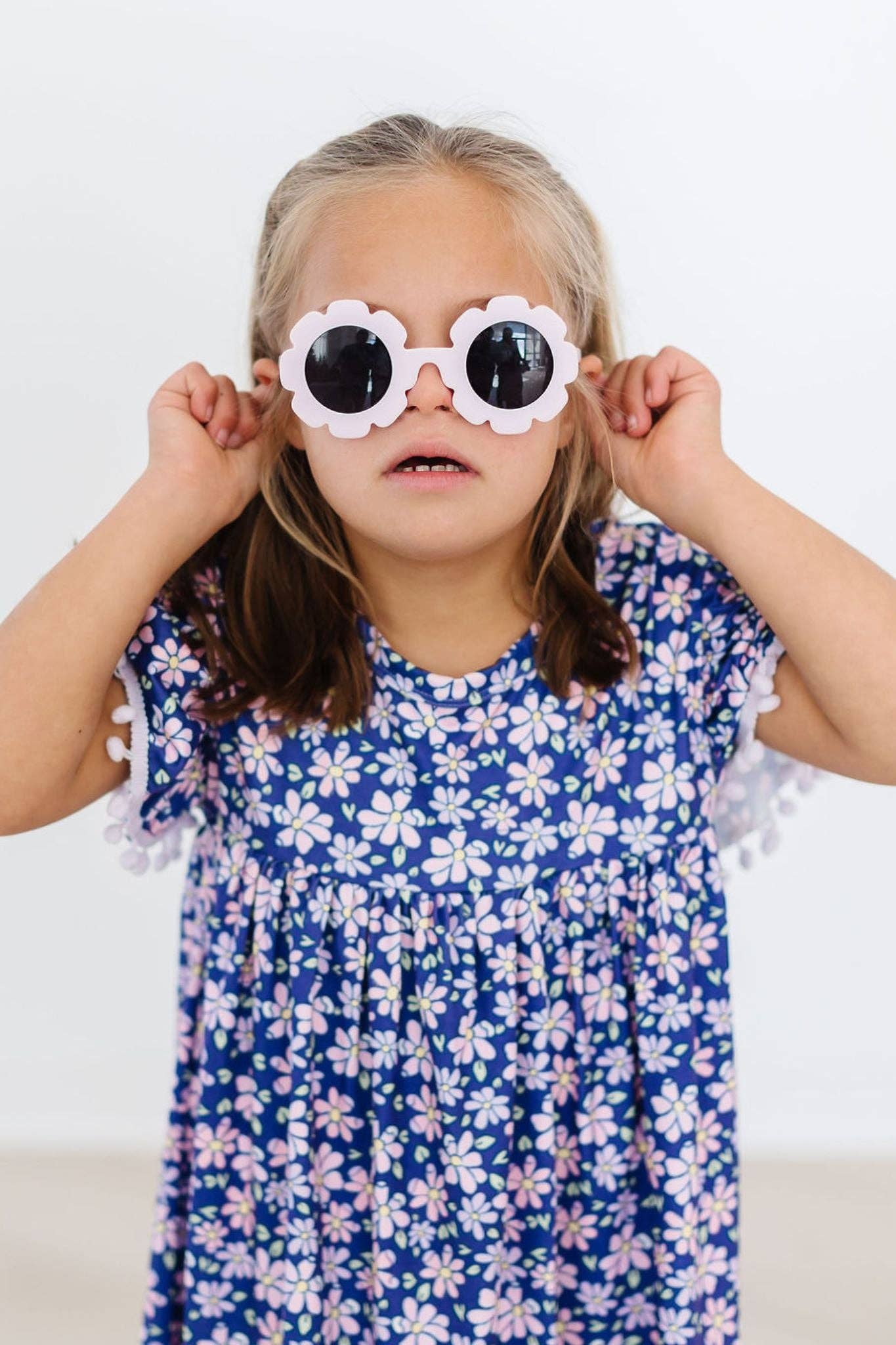 Groovy Sunnies: White