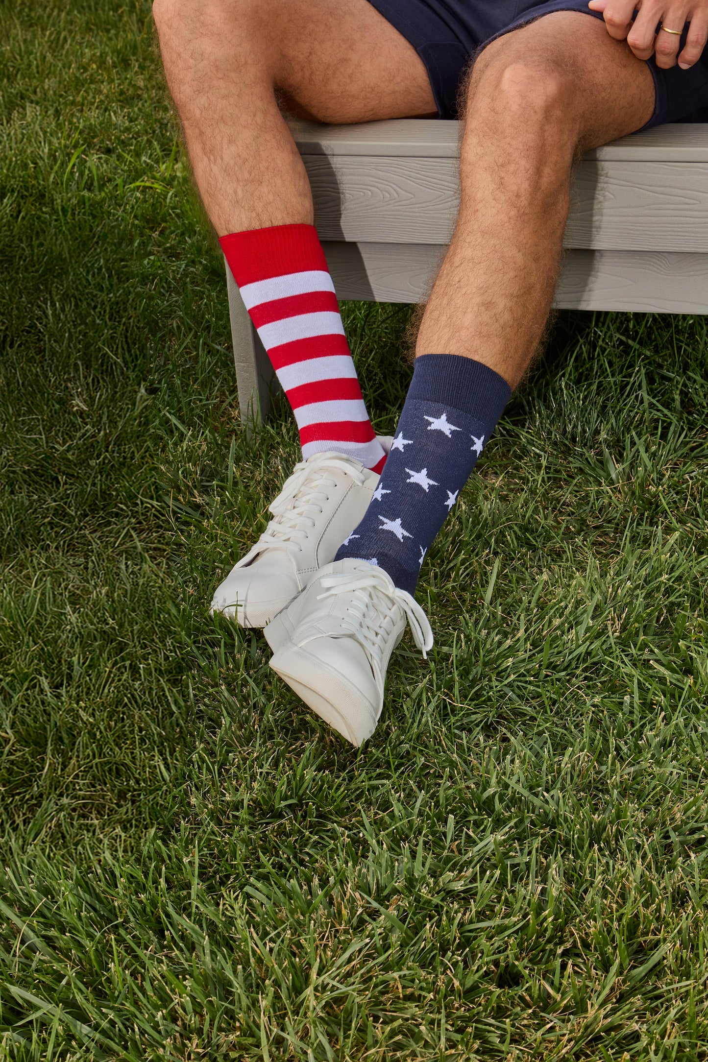 MeMoi Stars and Stripes  Ladies Crew Socks: Navy / 9-11 Inf Class