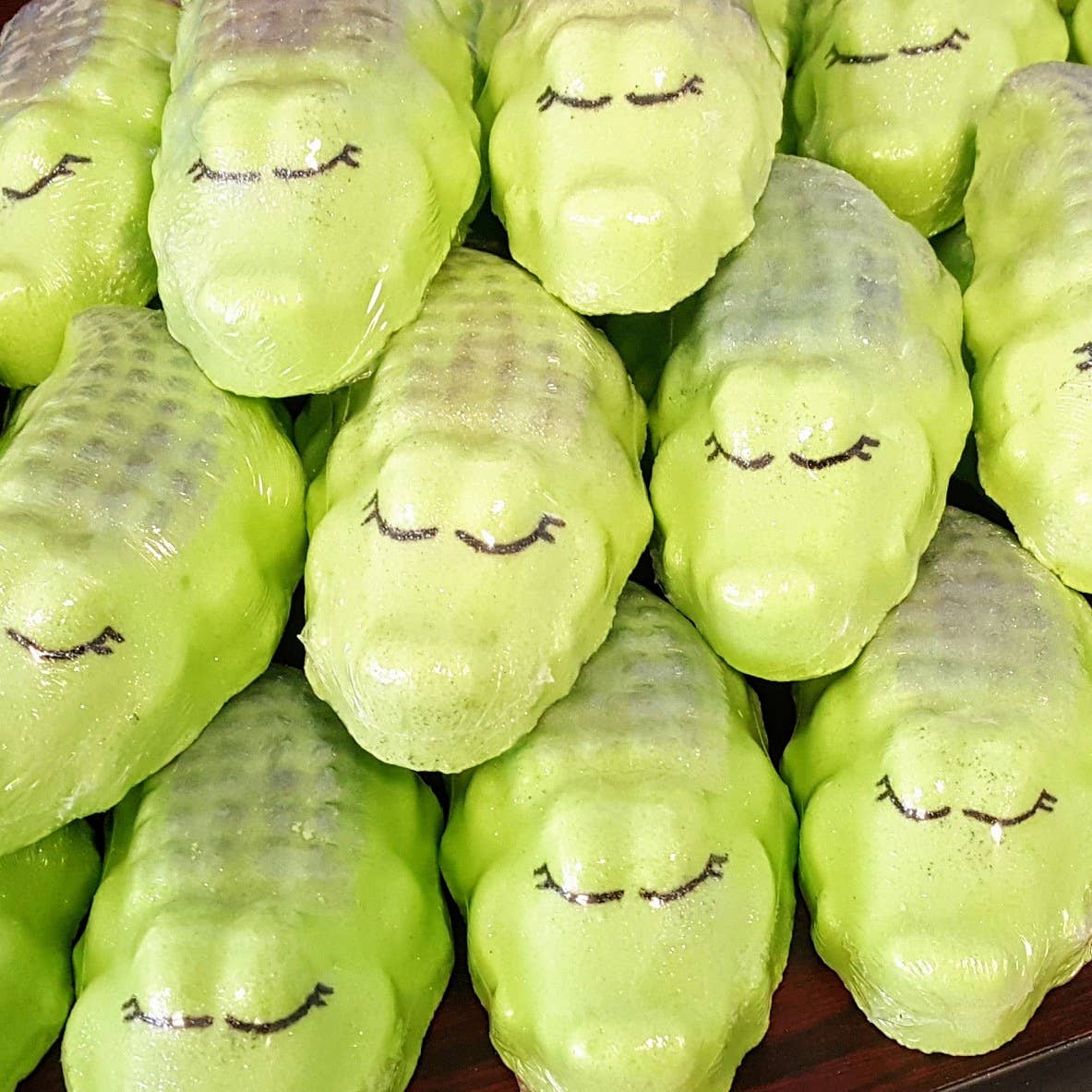 Snap Up a Snazzy Gator: Green Apple Bath Bombs - 5oz